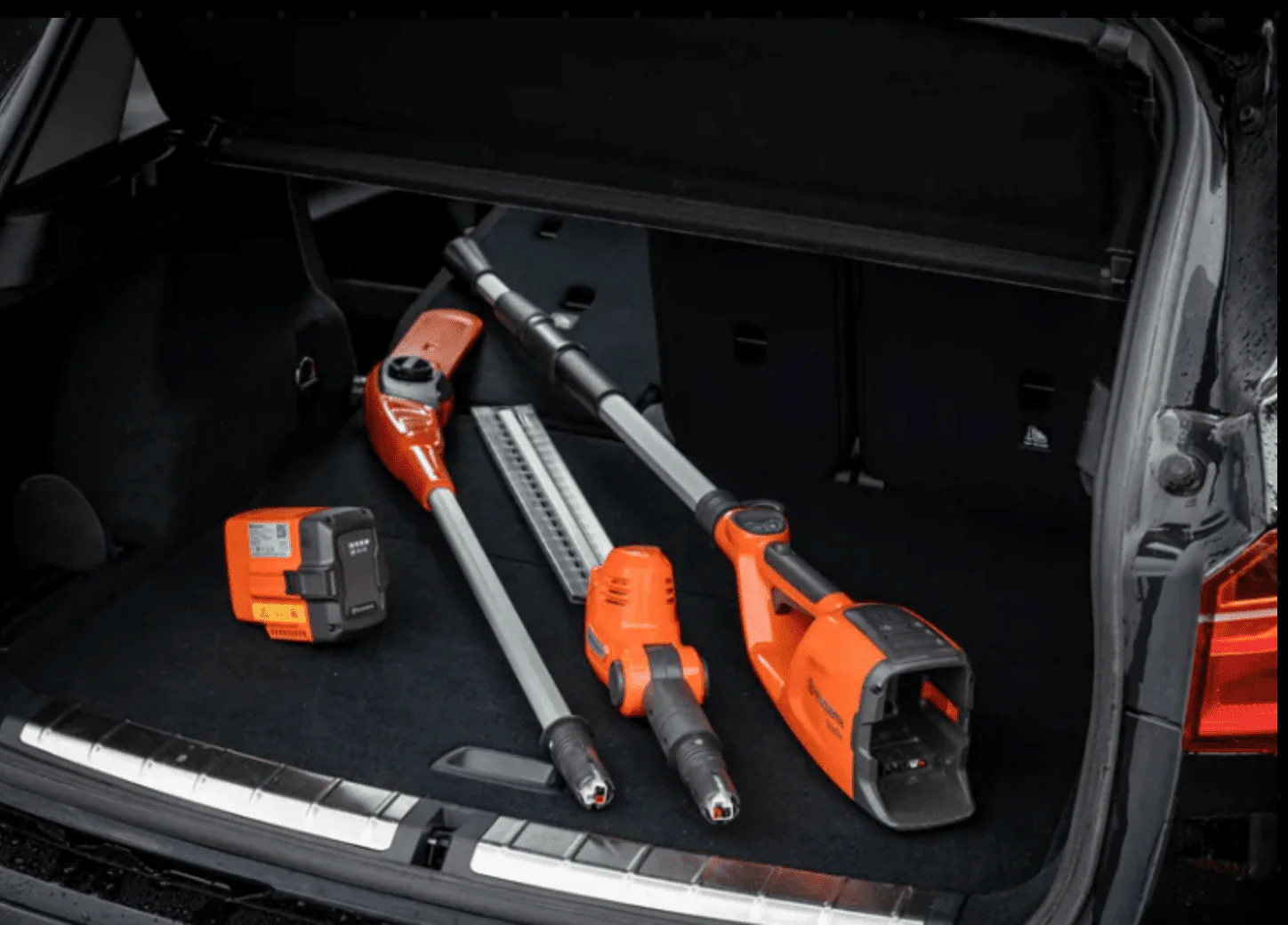 Husqvarna 120iTK4-P Pole Saw Kit, Includes BLi22 Battery & QC80 Charger (Unboxed) - Image 3