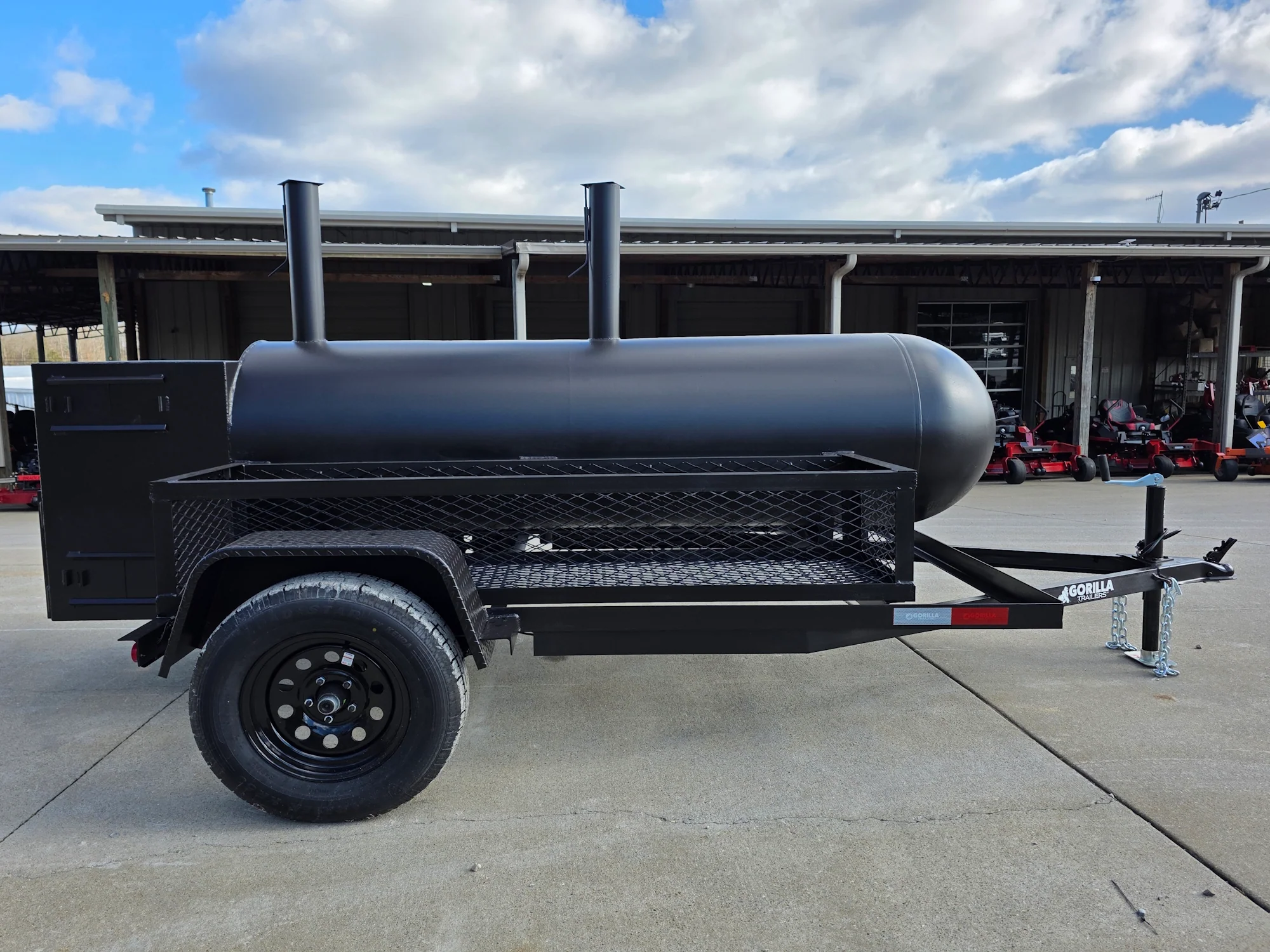 BBQ Smoker 300 Gallon Pull Behind Trailer 2 Door 1/2 Smoker 1/2 Charcoal Grill - Image 7