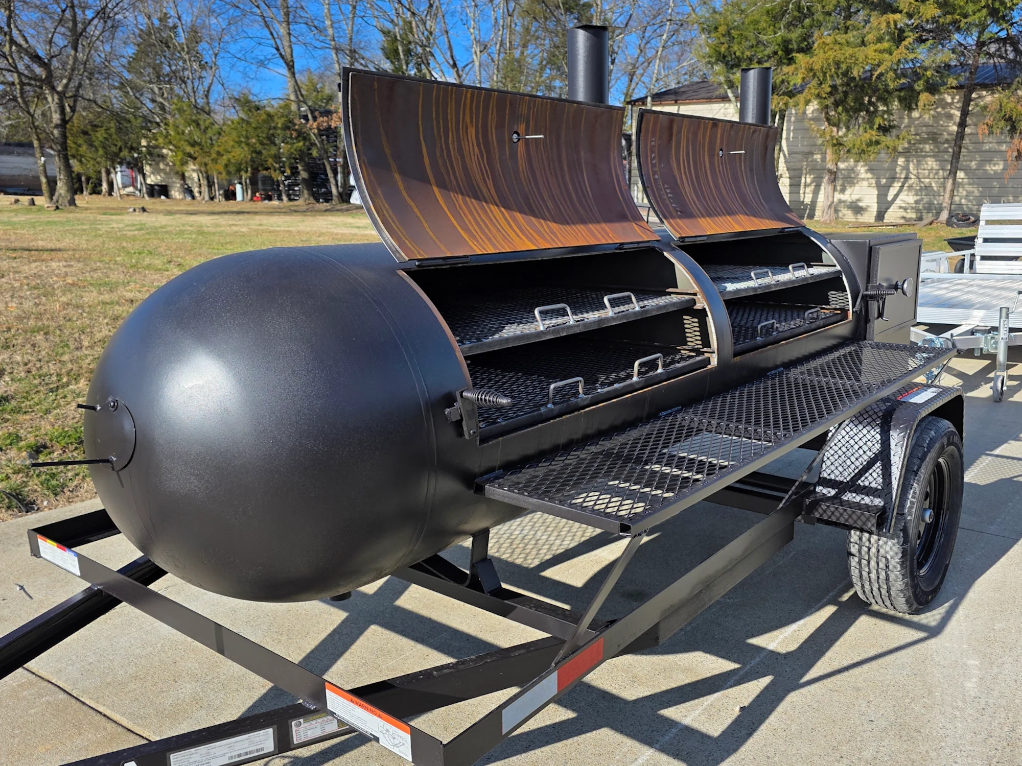 BBQ Smoker 300 Gallon Pull Behind Trailer 2 Door 1/2 Smoker 1/2 Charcoal Grill - Image 9