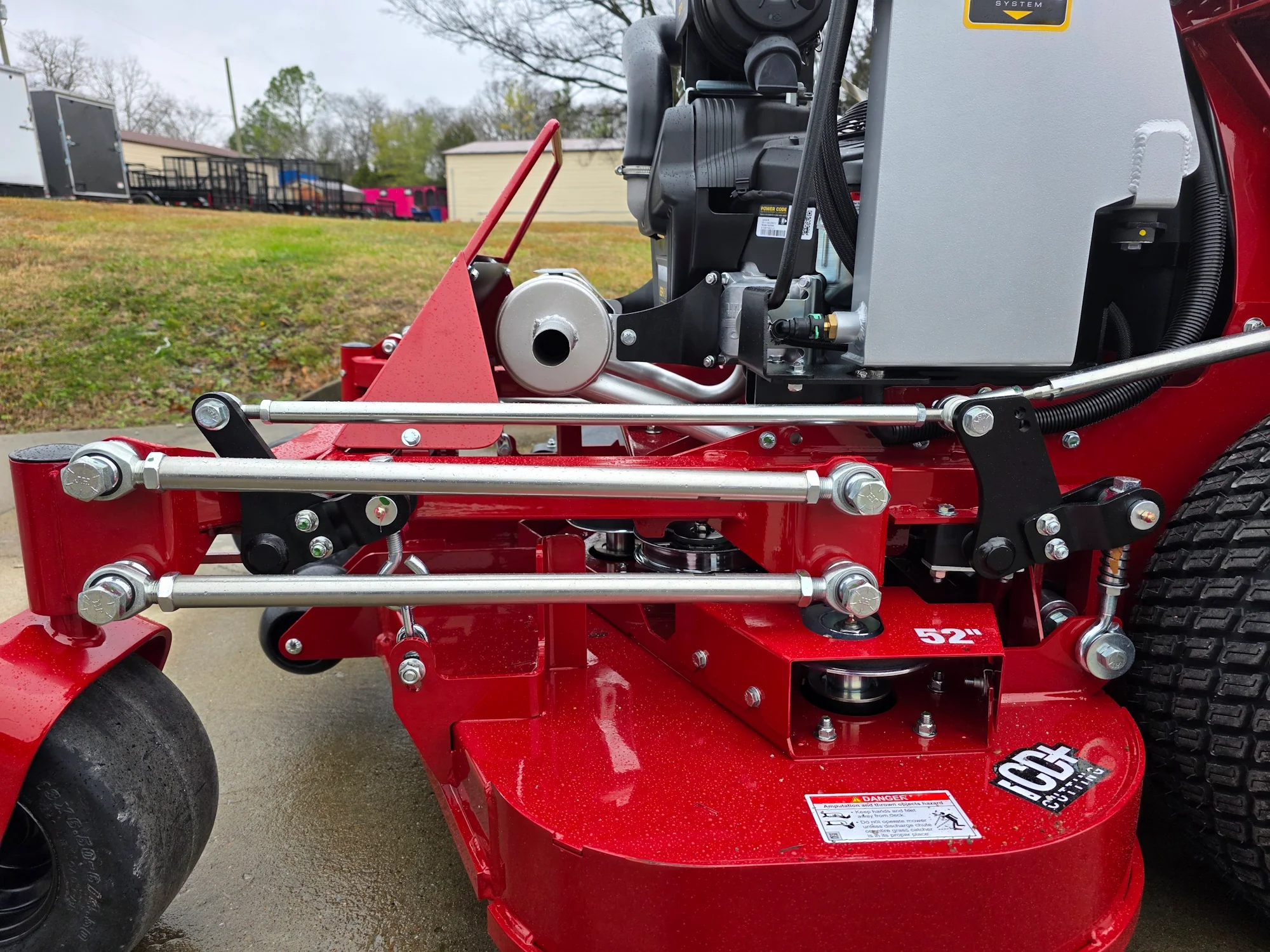 Ferris 5902217 SRS Z3X Soft Ride 52"Stand-On Mower 40HP Vanguard (Instant Rebate Included) - Image 12