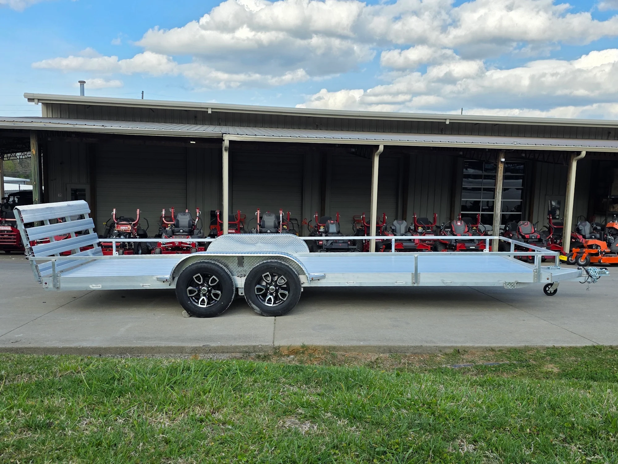 7' x 20' All Aluminum Straight Deck Utility Trailer Tandem (2) 3,500lb Axles - Image 3