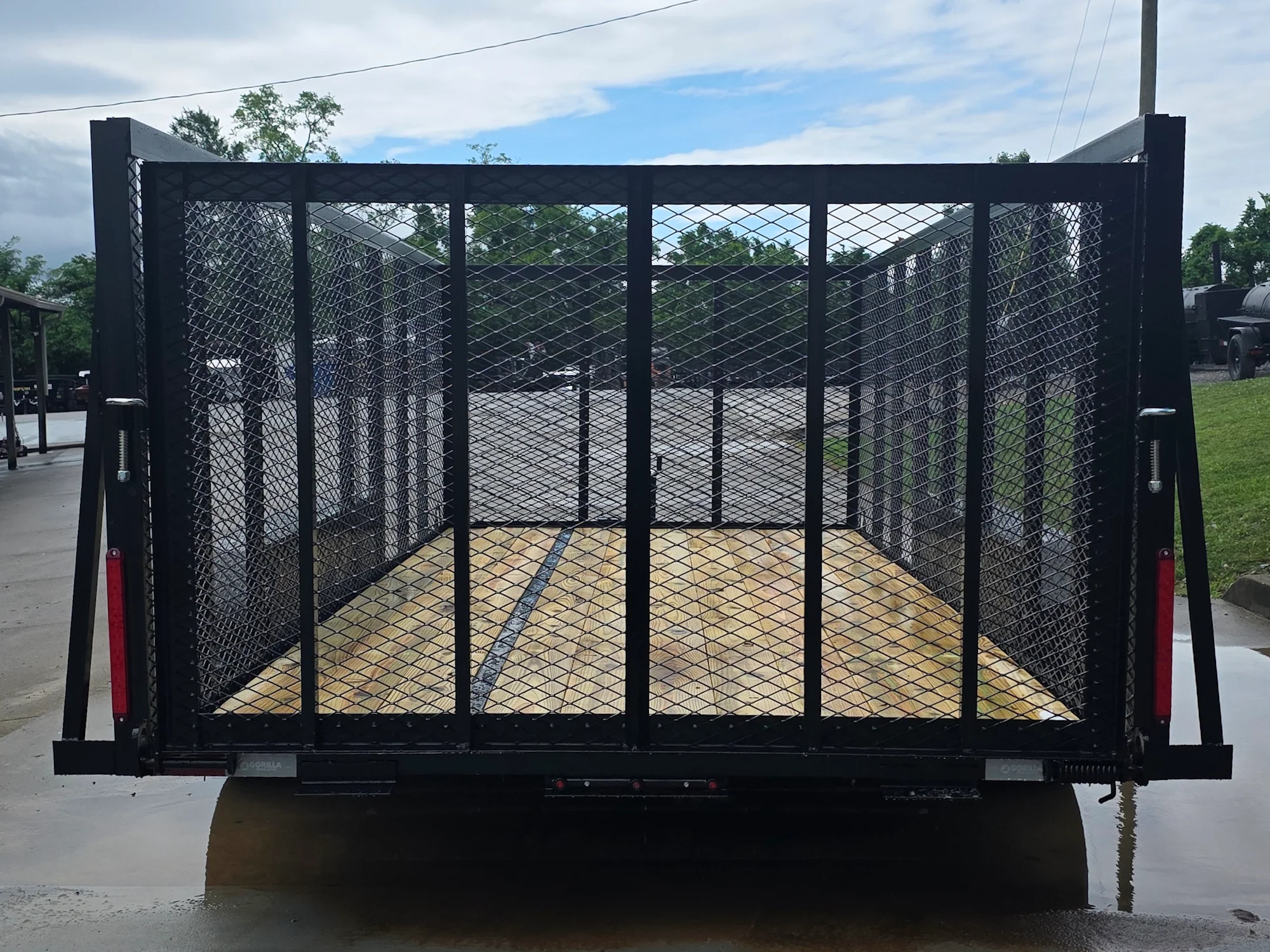 7x16 Powder Coated Straight Deck Utility Trailer with 4.5ft Mesh Sides (2) 3500lb Axles - Image 4