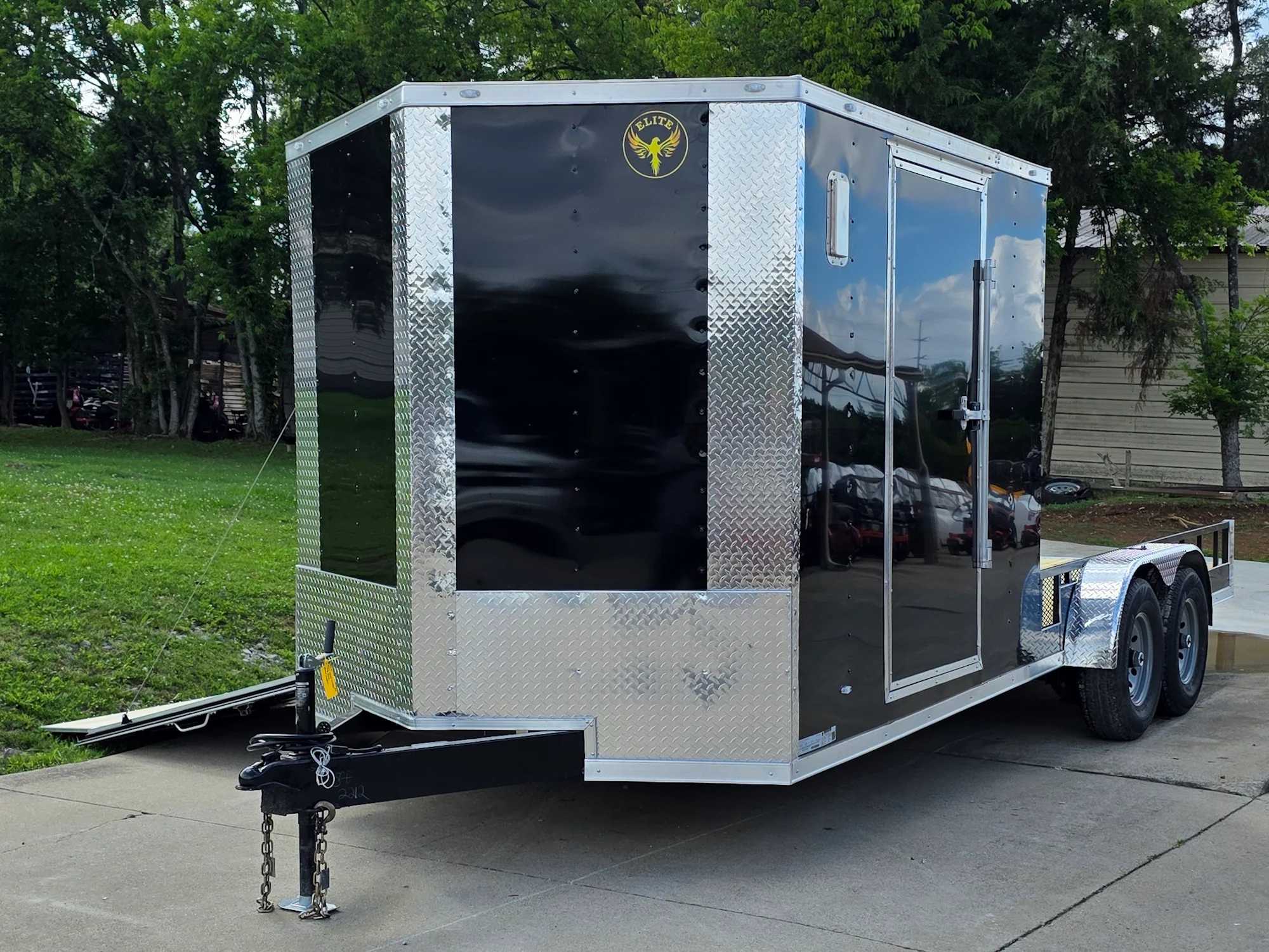 7x20 Black V-nose Hybrid Enclosed Trailer (2) 7K Axles - Image 9