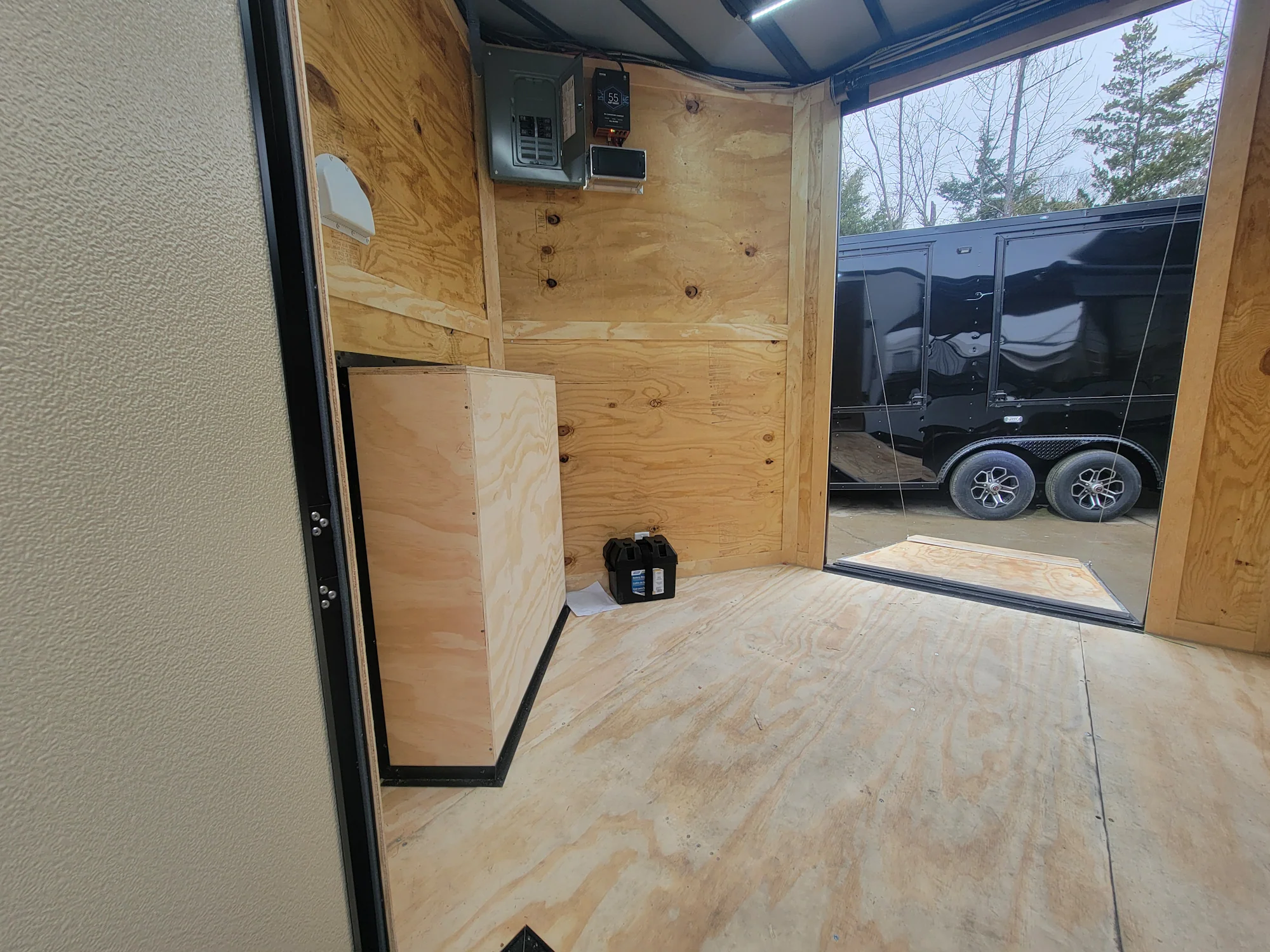 8.5' X 30' Custom White With Blackout Trim Hybrid Enclosed Trailer - Image 12