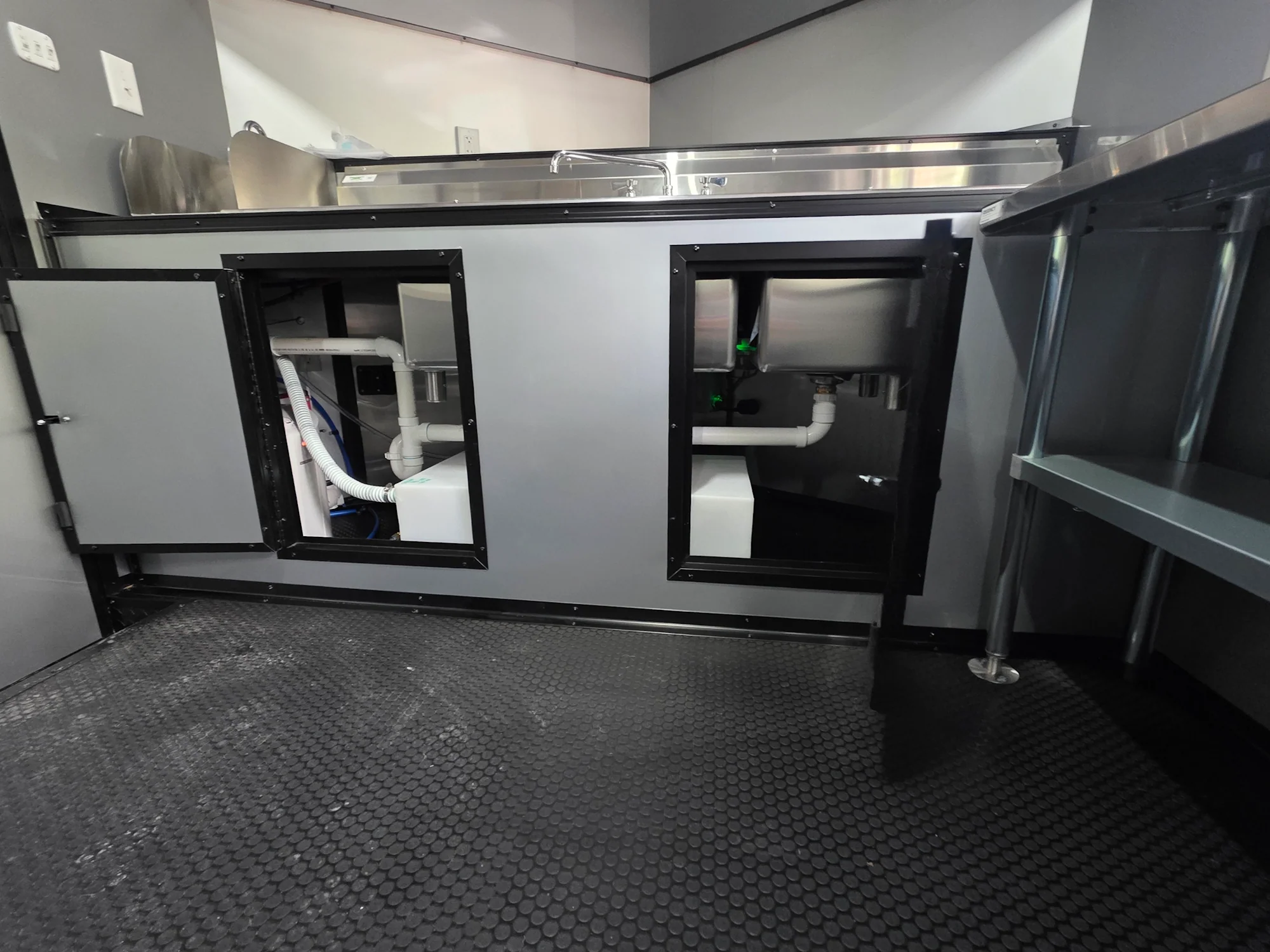 8.5' x 16' Mobile Food Vending Concession Trailer - Image 26