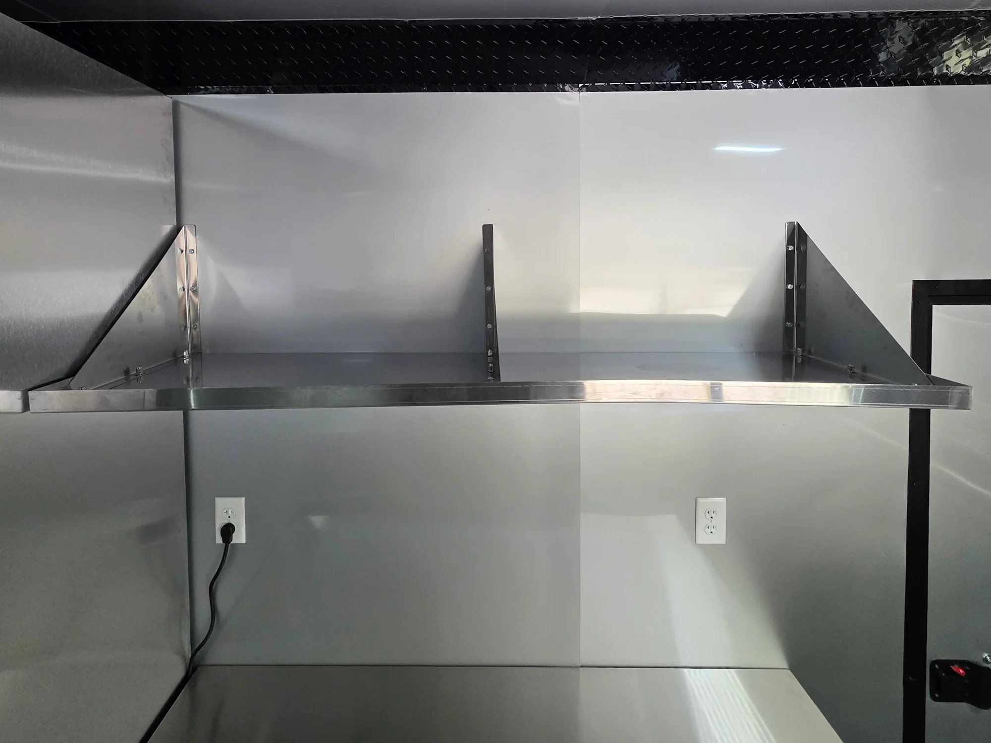 8.5' x 16' Mobile Food Vending Concession Trailer - Image 31
