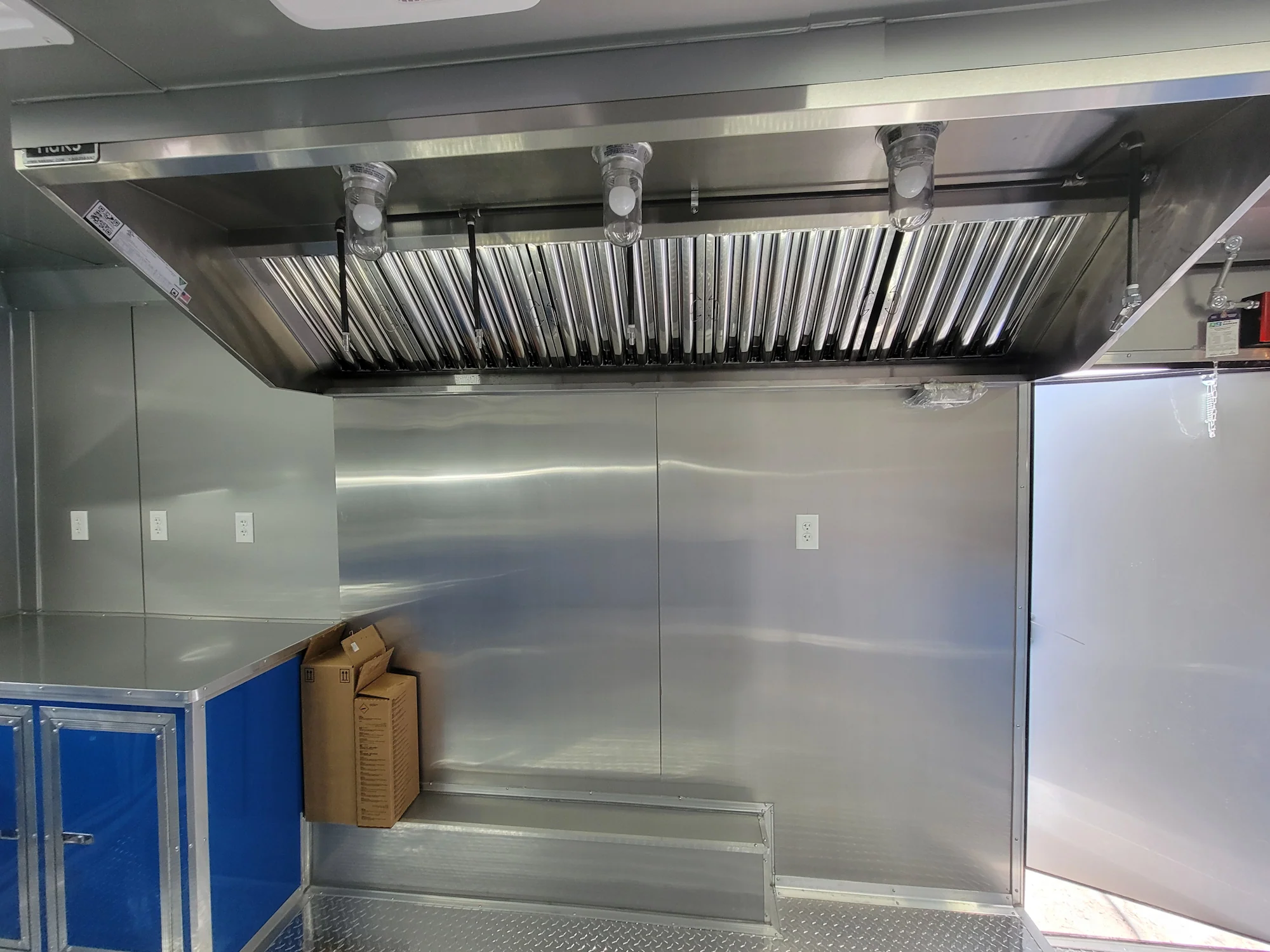Concession Trailer 8.5' X 18' Cobalt Blue With Blackout & Walk On Roof Food Event Catering - Image 12