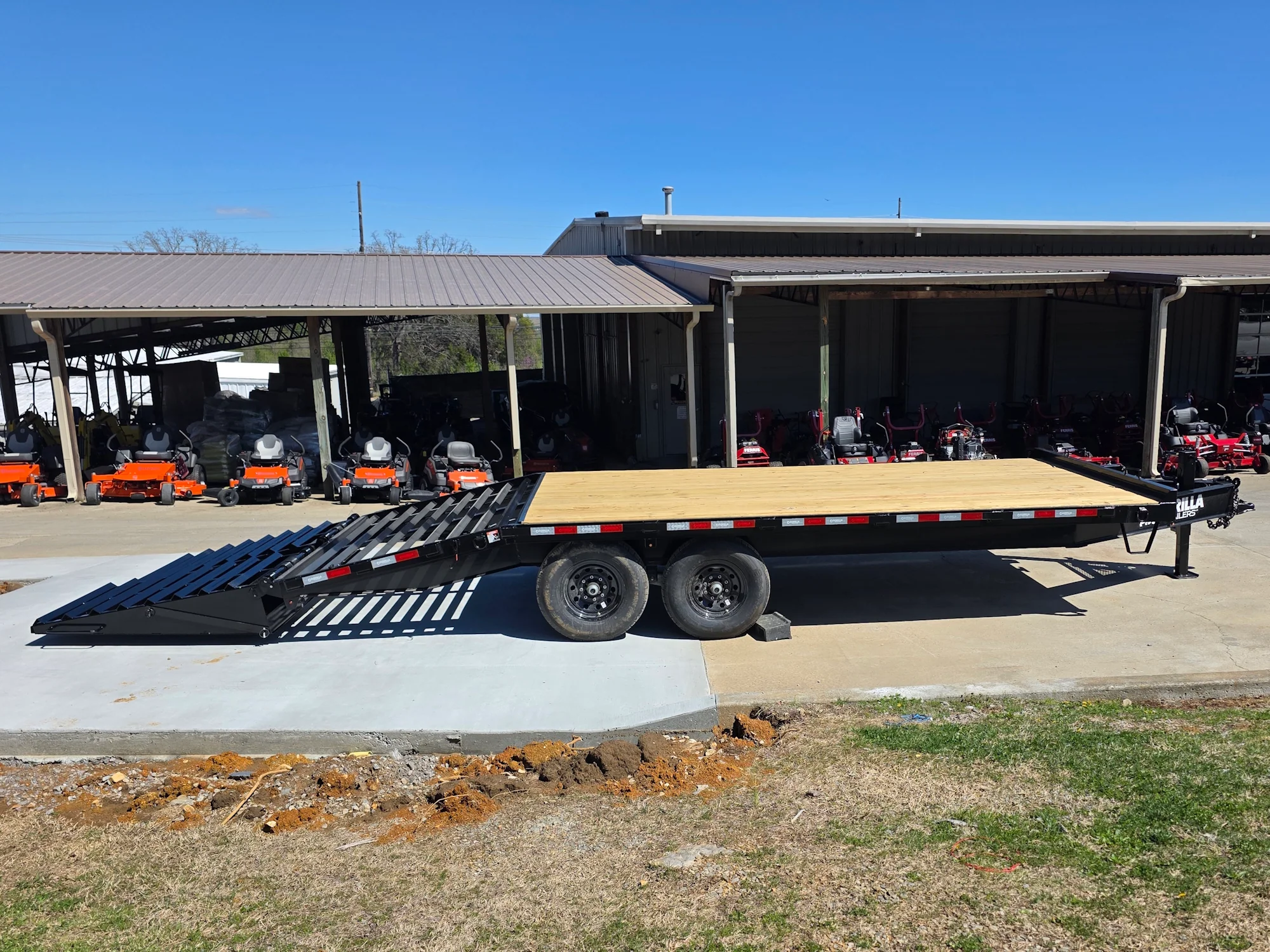 8.5x20 I Beam Deck over Dovetail Equipment Trailer 2-7k Axles with King Kong Ramps - Image 11