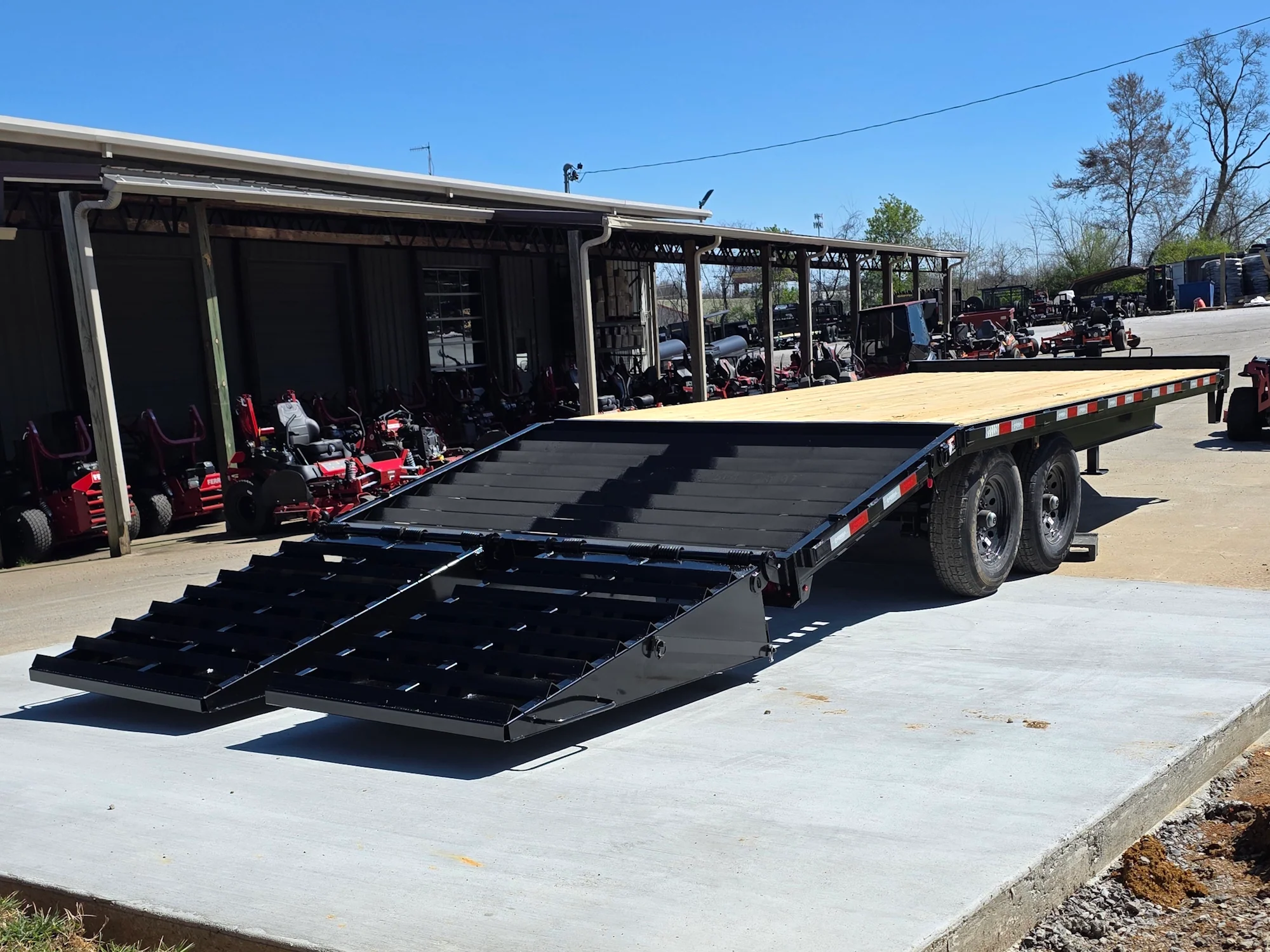8.5x20 I Beam Deck over Dovetail Equipment Trailer 2-7k Axles with King Kong Ramps - Image 12
