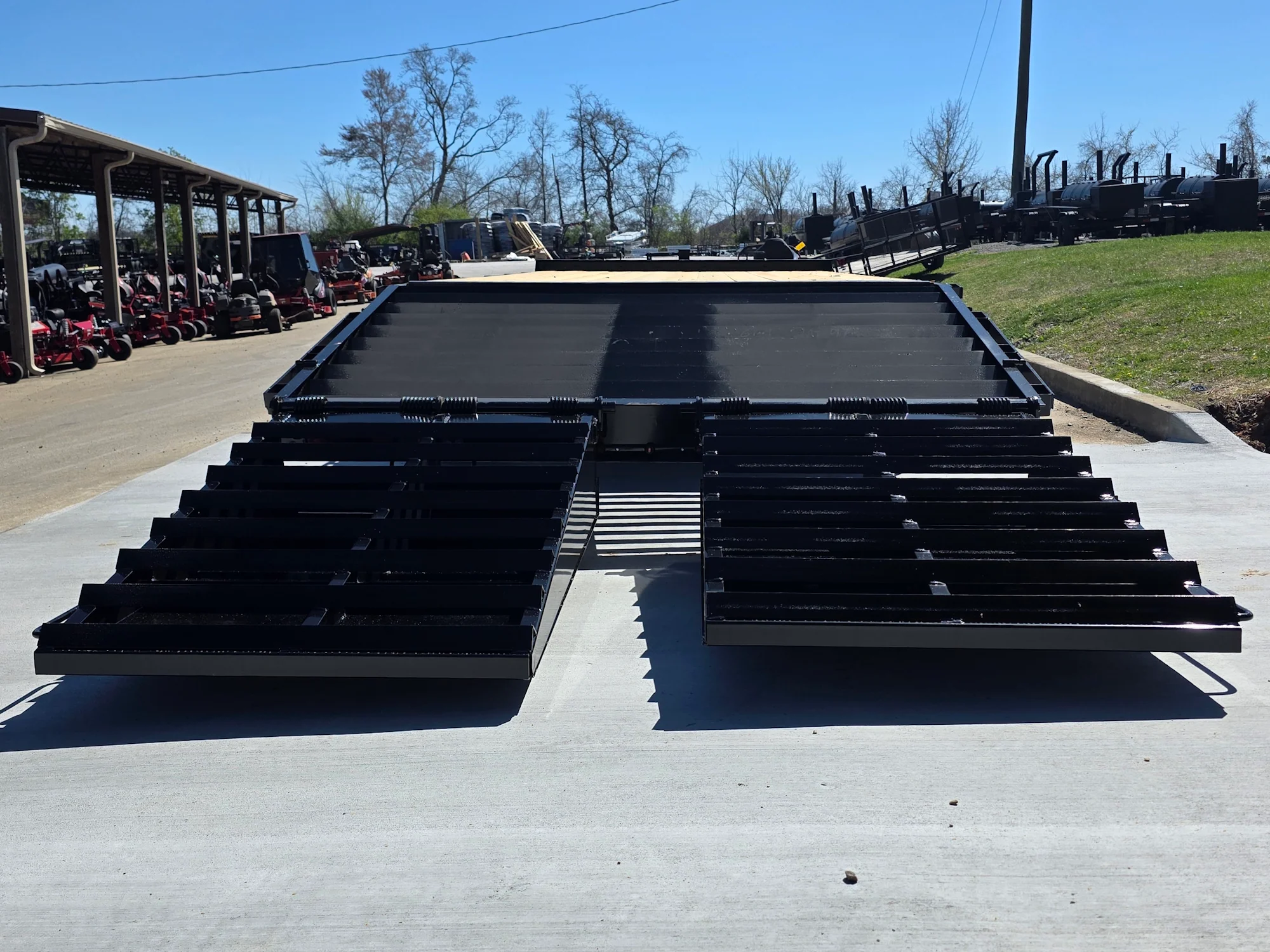 8.5x20 I Beam Deck over Dovetail Equipment Trailer 2-7k Axles with King Kong Ramps - Image 13