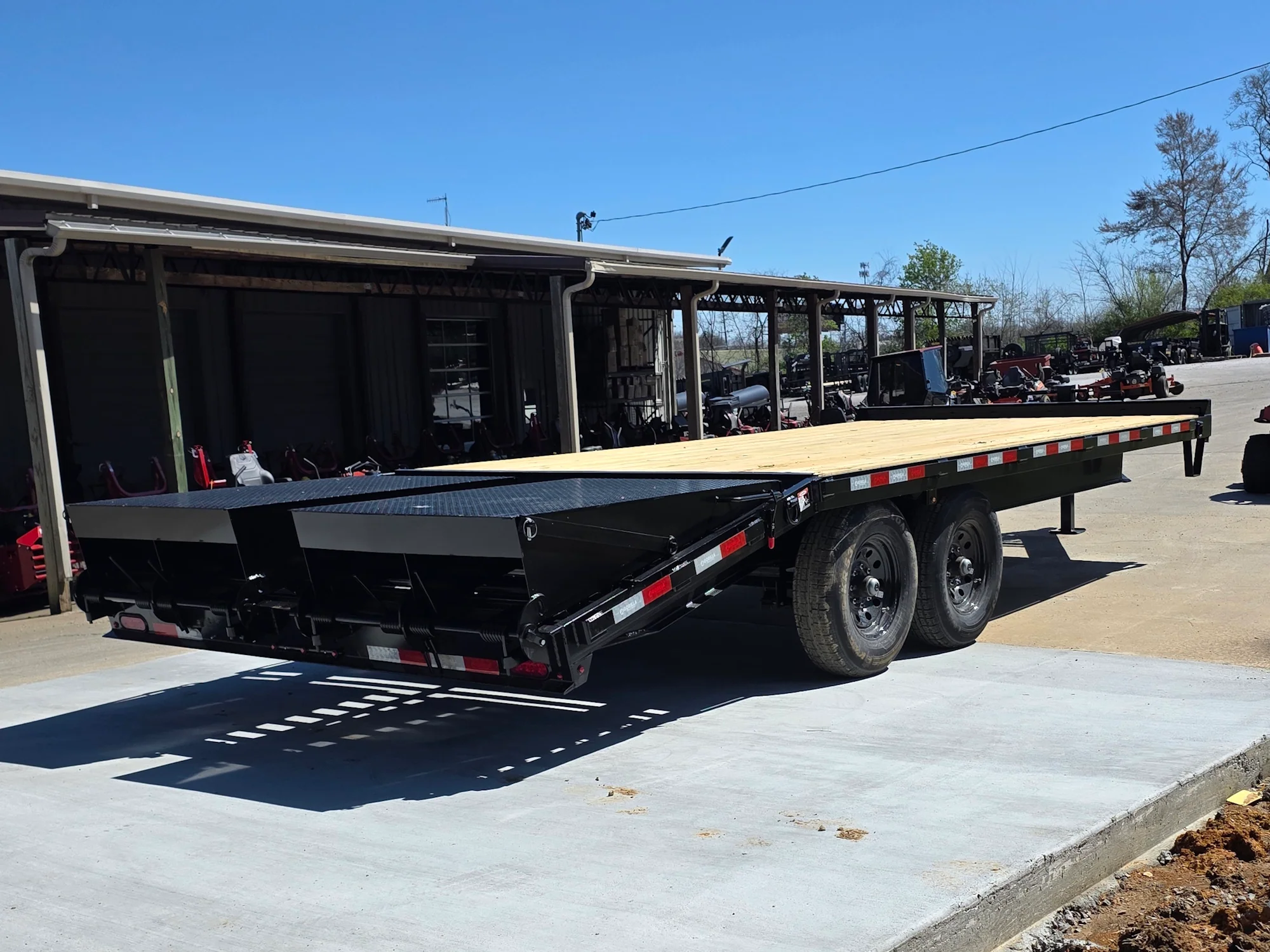 8.5x20 I Beam Deck over Dovetail Equipment Trailer 2-7k Axles with King Kong Ramps - Image 4