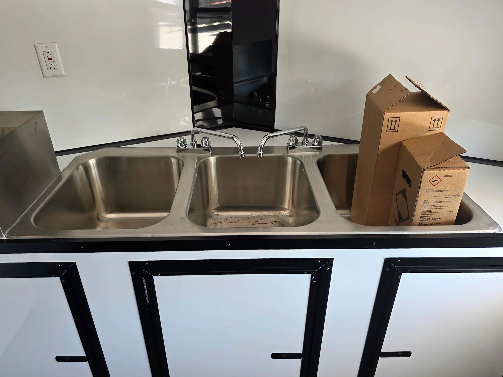 8.5' X 20' Concession Trailer White With Black Out Food Event Catering - Image 18
