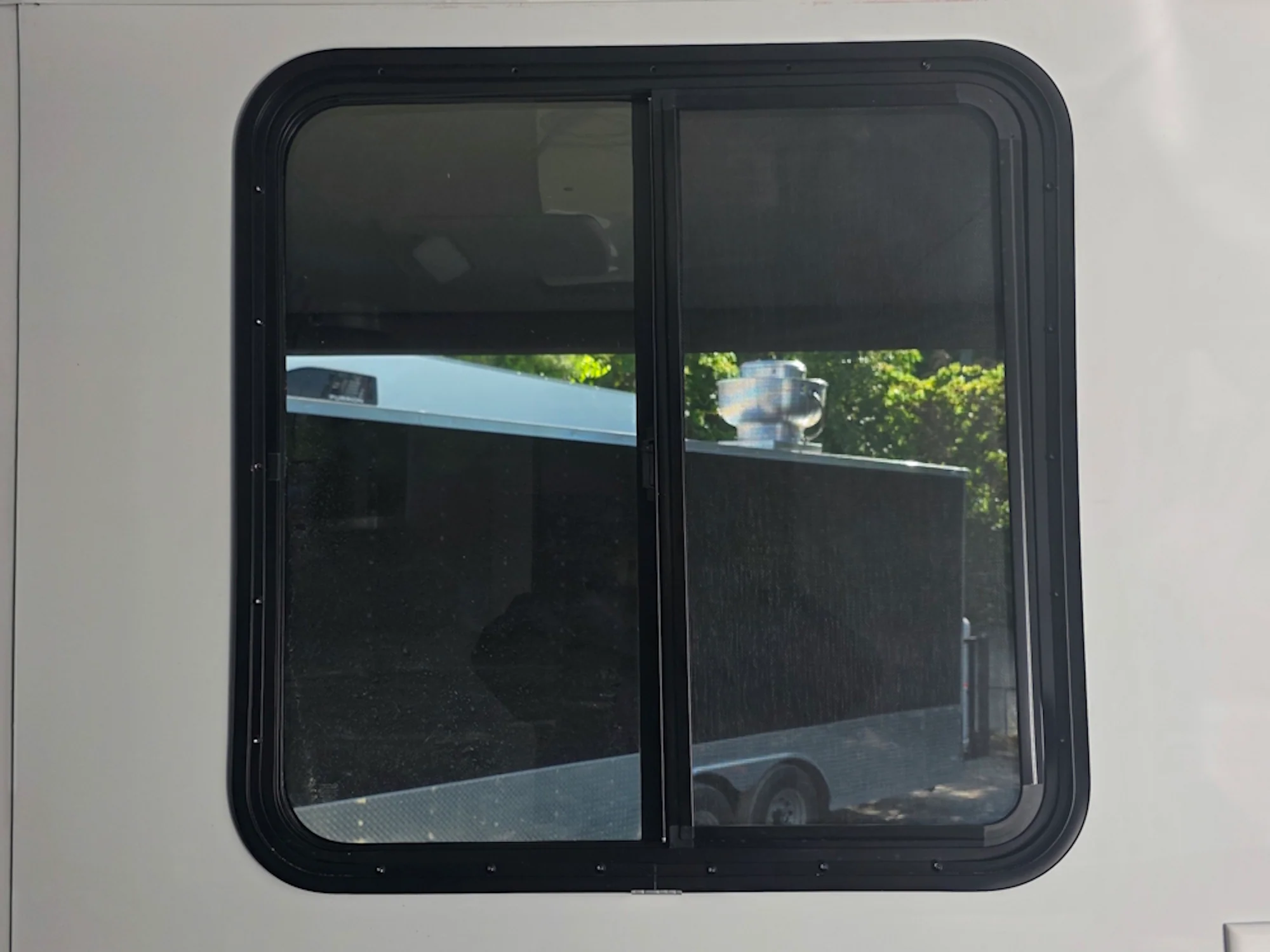 8.5' X 24' Custom Enclosed Trailer Office and Mobile Command Center - Image 29