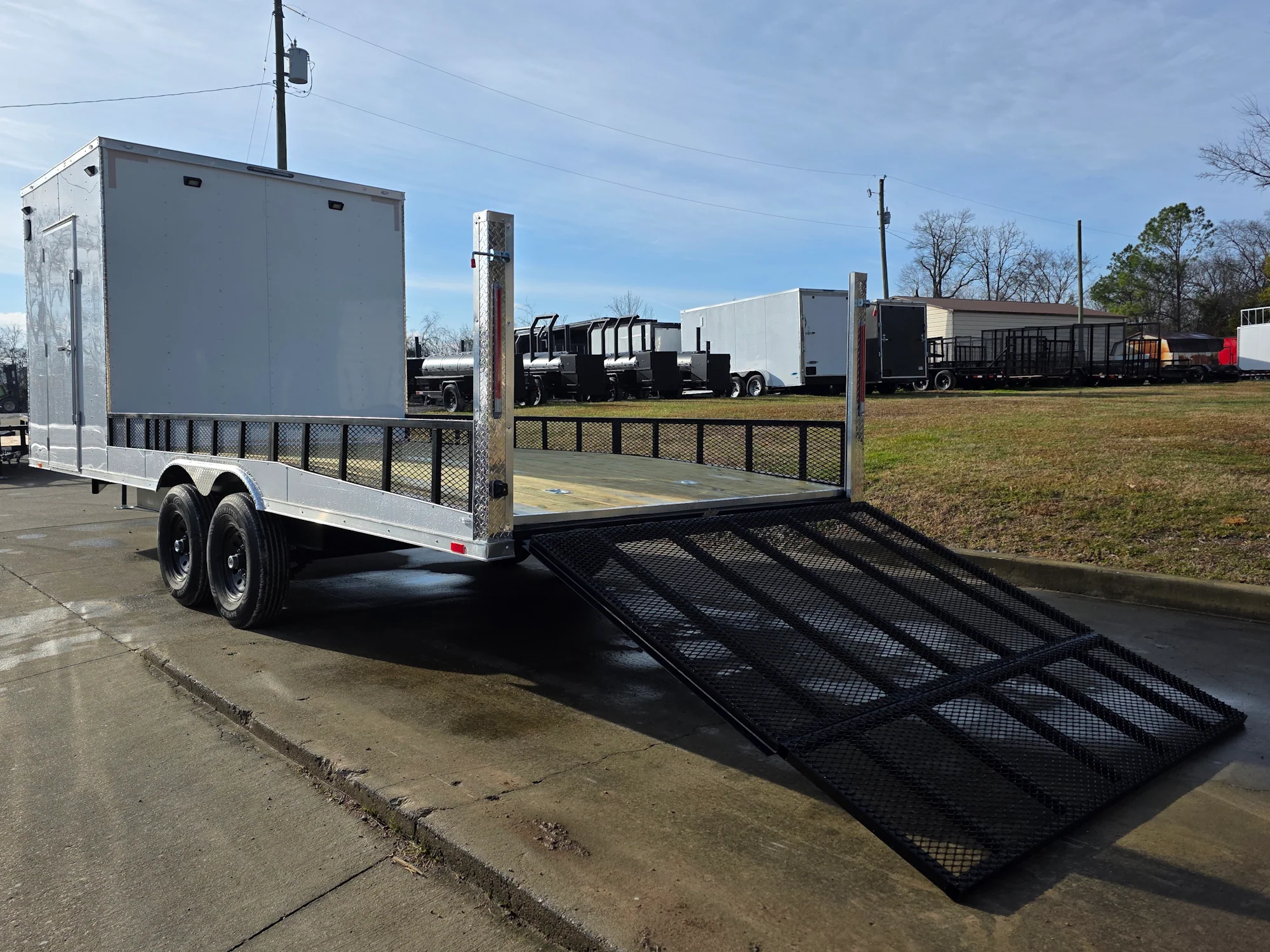 8.5x24 Hybrid White Enclosed V-Nose Trailer (2) 7000lb Axles 14k GVWR - Image 17