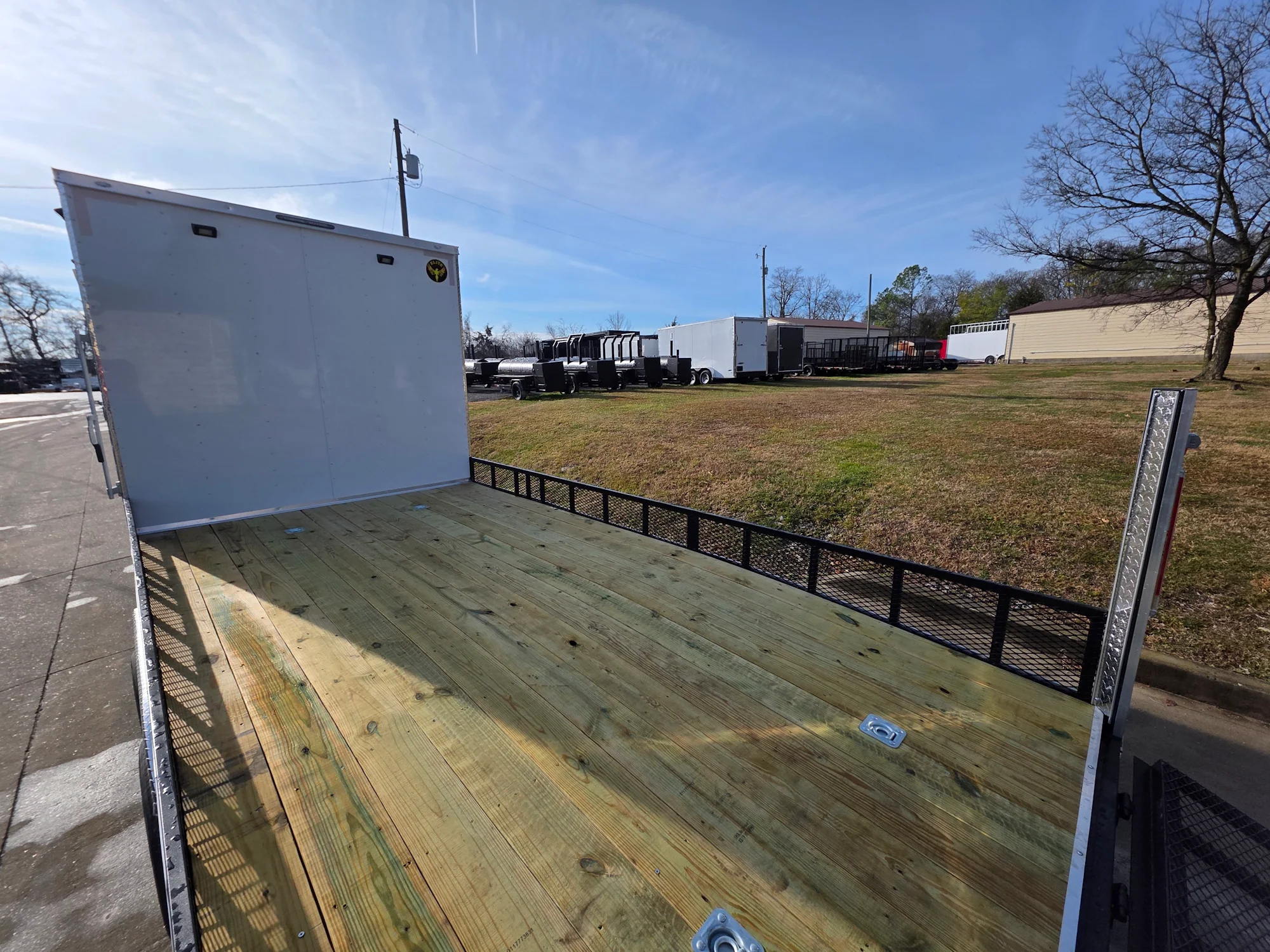 8.5x24 Hybrid White Enclosed V-Nose Trailer (2) 7000lb Axles 14k GVWR - Image 20