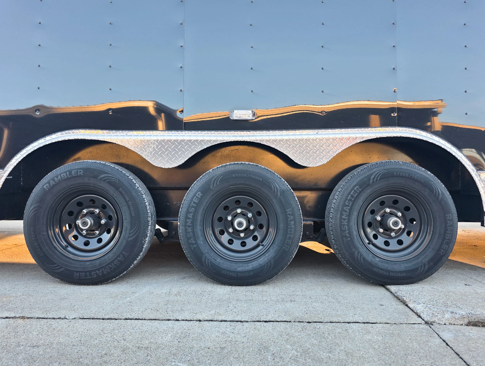 8.5x34 Black Flat Nose Enclosed Trailer (3) 5200lb Axles - Image 23