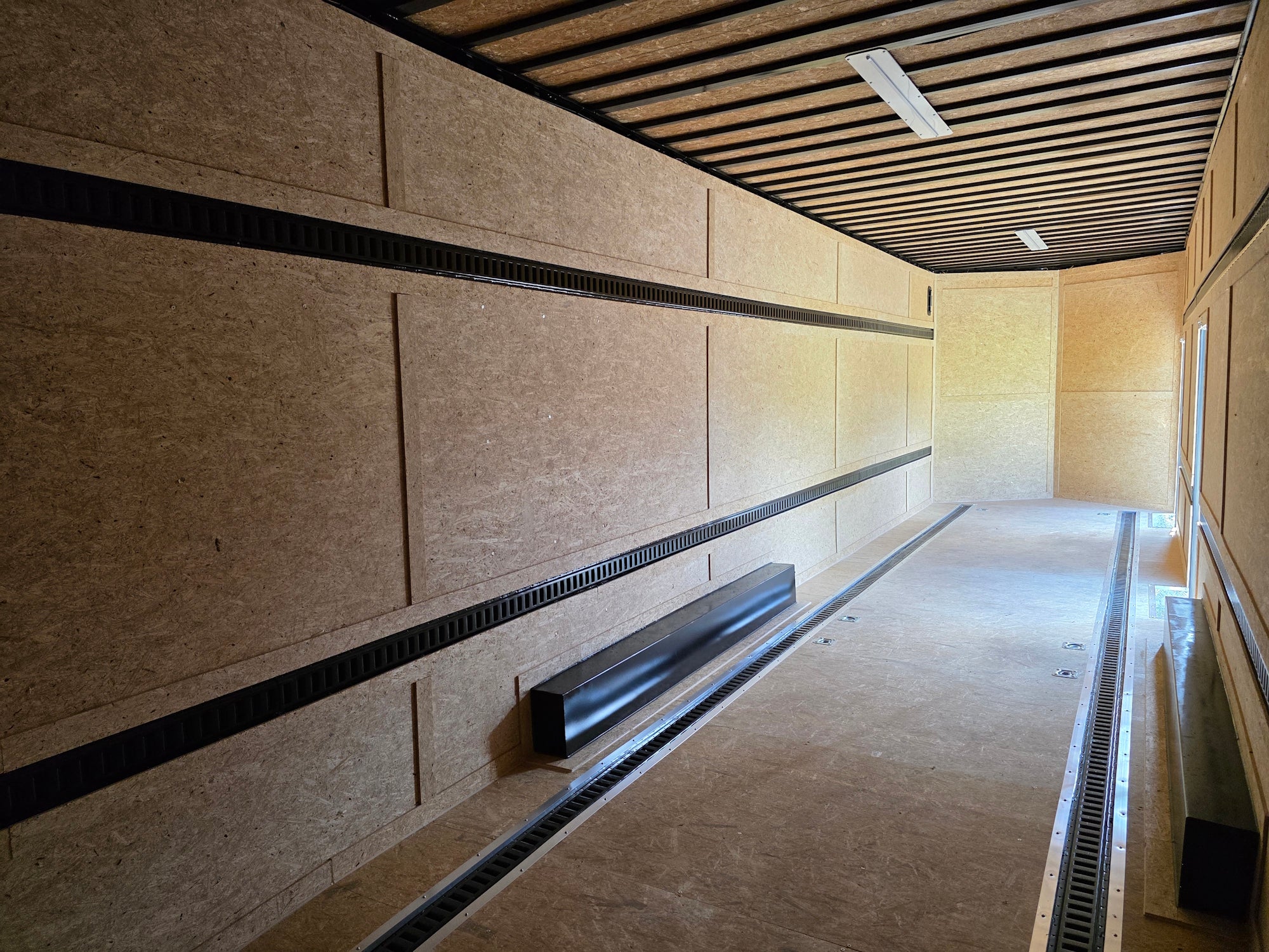 8.5' x 36' Charcoal w/ Blackout Trim Enclosed V-Nose Wall and Floor E-Track (3) 7,000lb Axles - Image 29