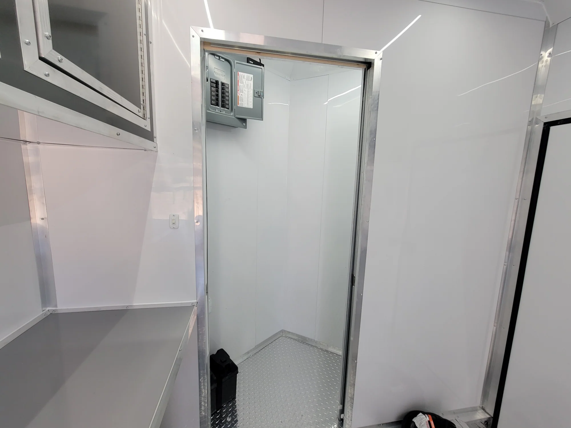 8.5' X 20' Charcoal Grey Office and Mobile Command Center Enclosed Trailer - Image 18