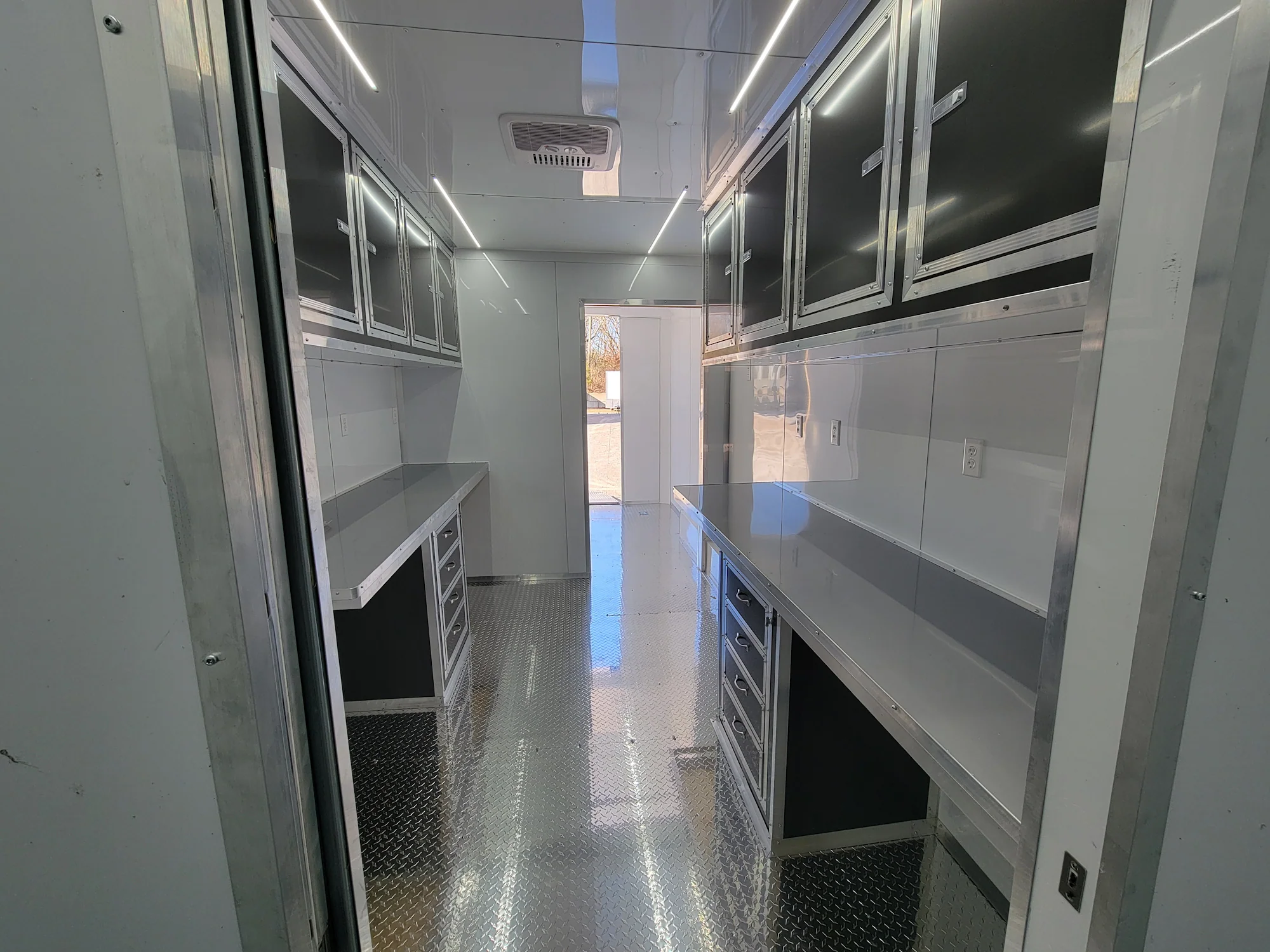 8.5' X 20' Charcoal Grey Office and Mobile Command Center Enclosed Trailer - Image 23