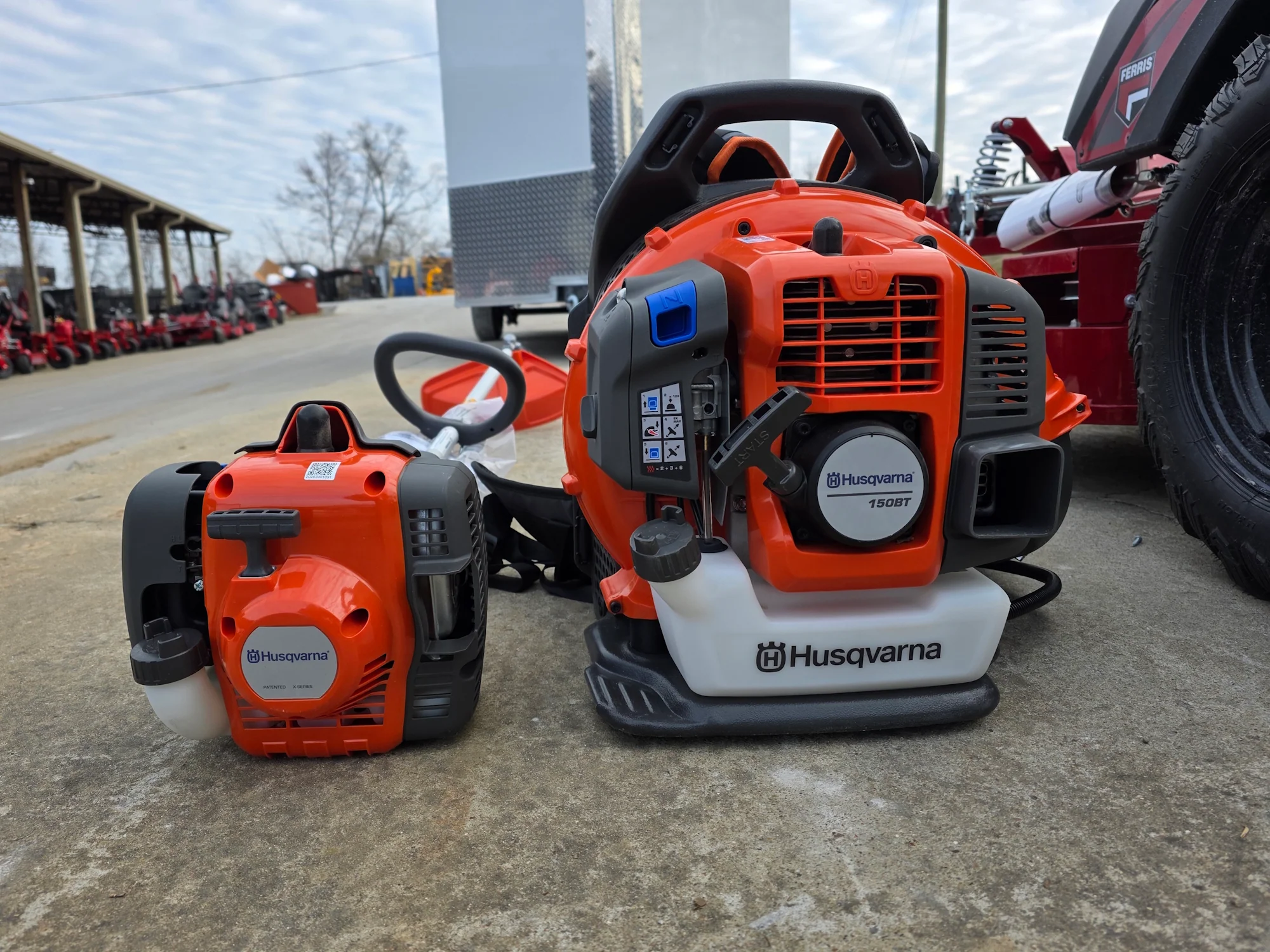 Ferris 5902154 52" ISX800 Commercial Zero Turn Mower Handheld Bundle - Image 12