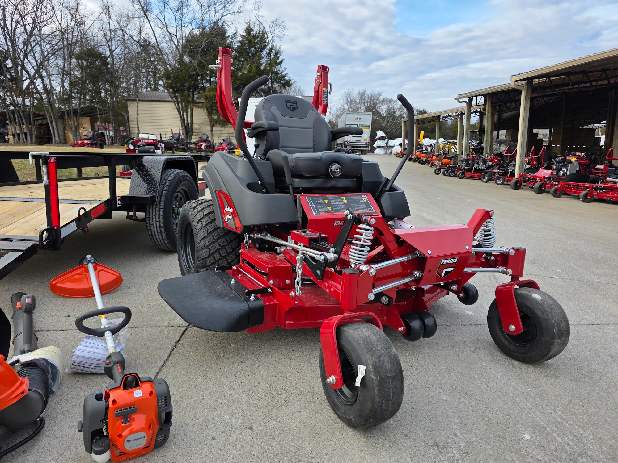 Ferris 5902154 52" ISX800 Commercial Zero Turn Mower Utility Trailer Handheld Bundle - Image 10