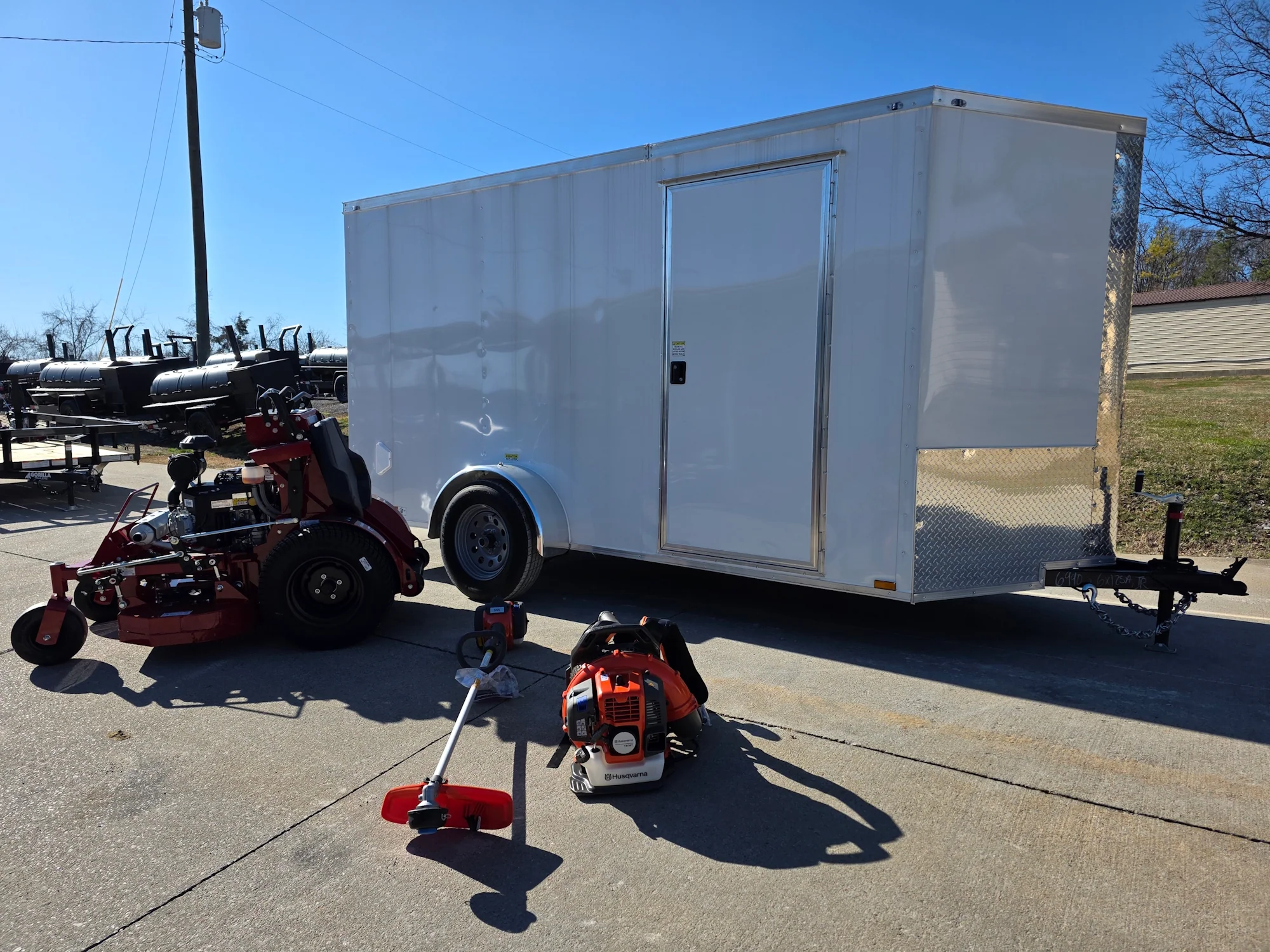 Ferris SRS Z1 36" 19HP 5901939 Kawasaki Stand-On Mower Handhelds Enclosed Trailer Bundle - Image 3