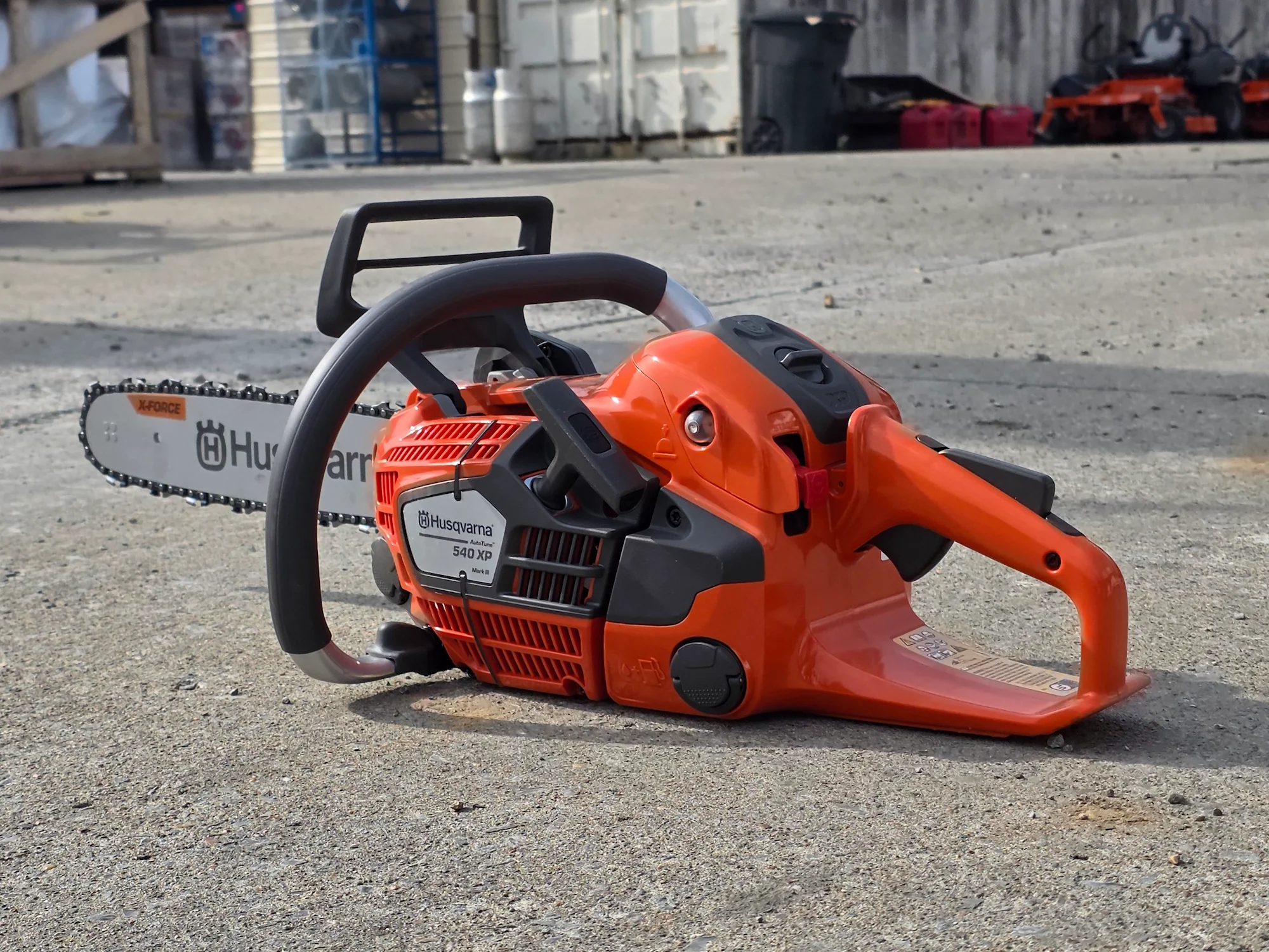 Husqvarna 540 XP Mark III 14" Gas Chainsaw 39.1cc 3/8 Mini Pitch .050 Gauge (Unboxed) - Image 4