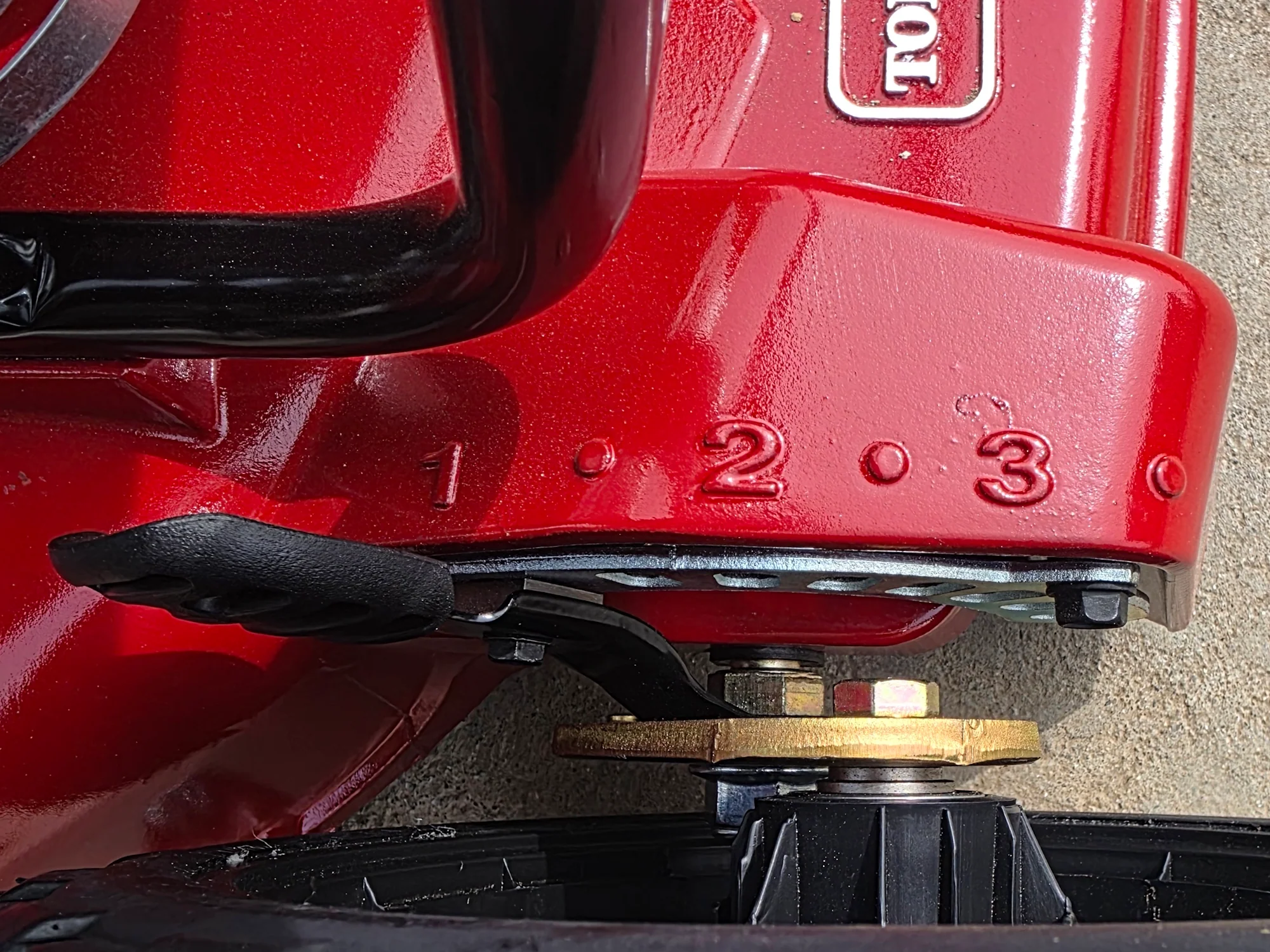Toro 22298 Heavy Duty Self Propelled 21" Walk Behind Mower 4.5HP Kawasaki - Image 10