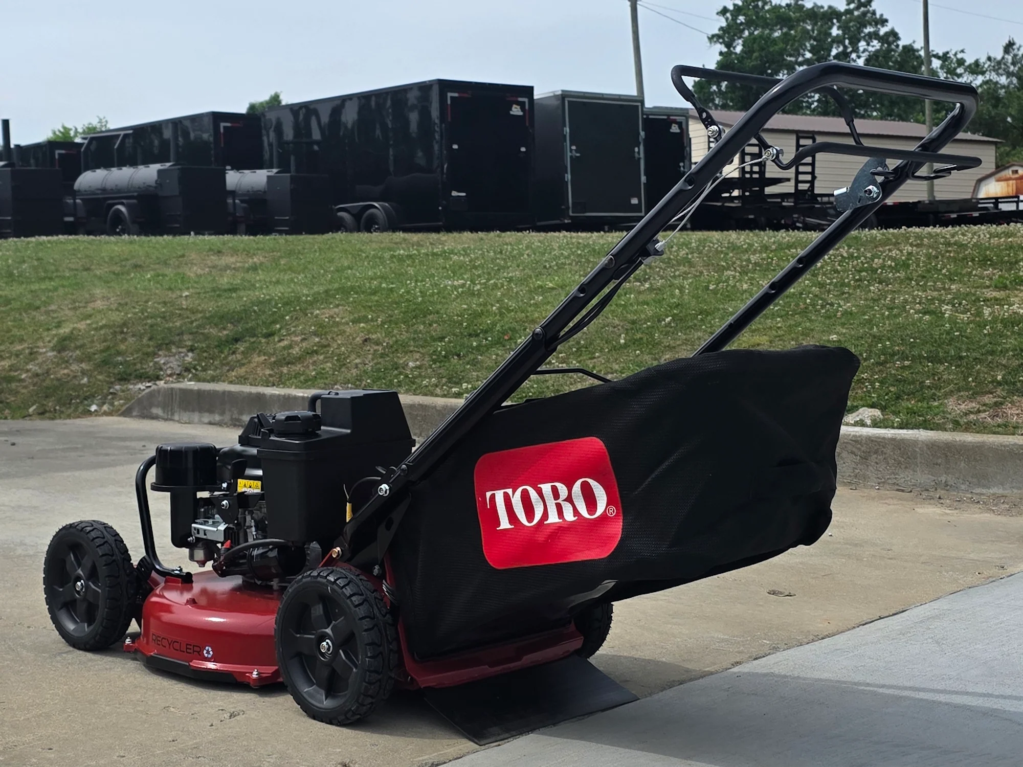Toro 22298 Heavy Duty Self Propelled 21" Walk Behind Mower 4.5HP Kawasaki - Image 6