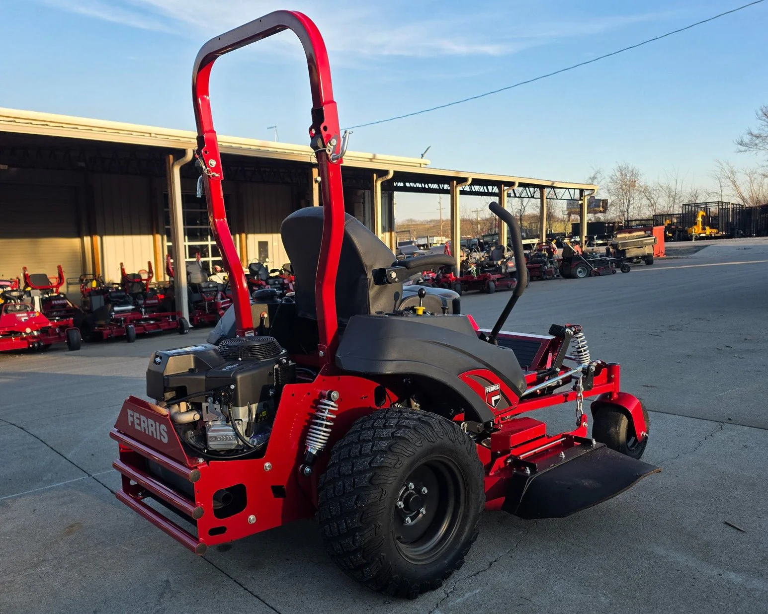 Used Ferris 5902084 52" ISX800 Zero Turn Mower 27HP Briggs 23 Hours - Image 5
