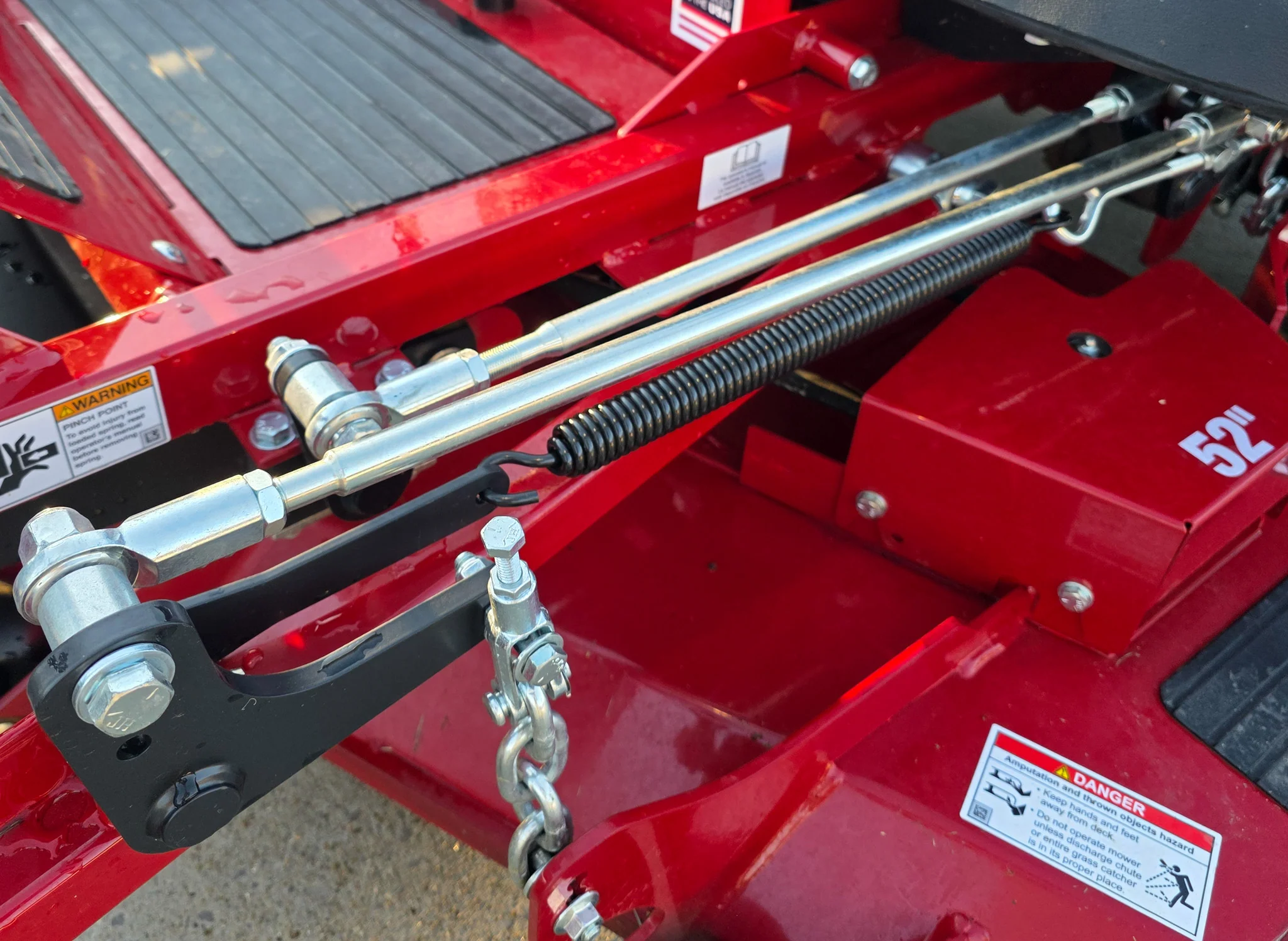 Used Ferris 5902084 52" ISX800 Zero Turn Mower 27HP Briggs 23 Hours - Image 8