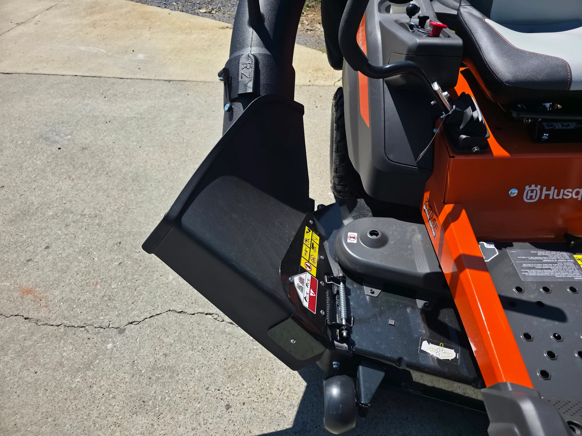 Husqvarna Z254F Special Edition Zero Turn Mower 23HP KAW with 591111401 Triple Bagger - Image 15